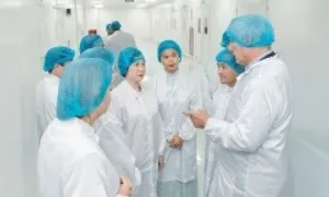 Công ty Genfarma nhận chuyển giao công nghệ sản xuất dược phẩm từ Cuba Công ty Genfarma nhận chuyển giao công nghệ sản xuất dược phẩm từ Cuba