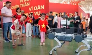 Kéo dài thời gian Triển lãm thành tựu đất nước đến hết 15/9 Kéo dài thời gian Triển lãm thành tựu đất nước đến hết 15/9