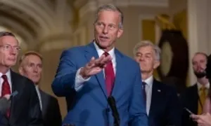Thượng viện Mỹ dùng 'biện pháp hạt nhân' duyệt đề cử nhân sự của ông Trump Thượng viện Mỹ dùng 'biện pháp hạt nhân' duyệt đề cử nhân sự của ông Trump